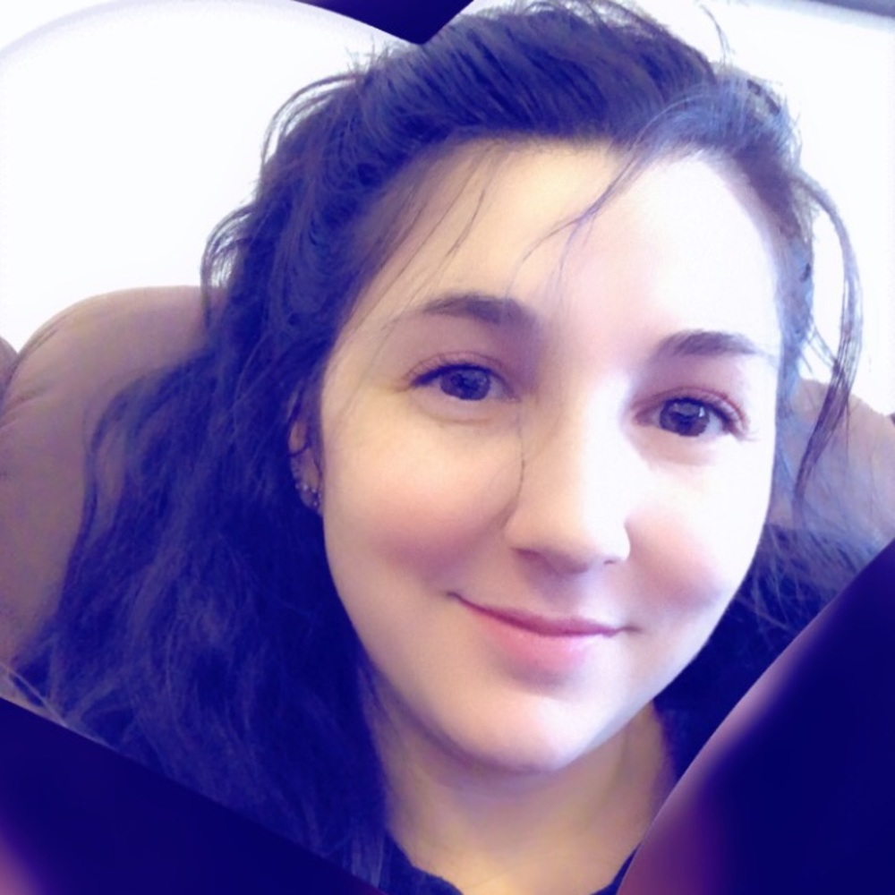 Meet your Posher, Caitlyn